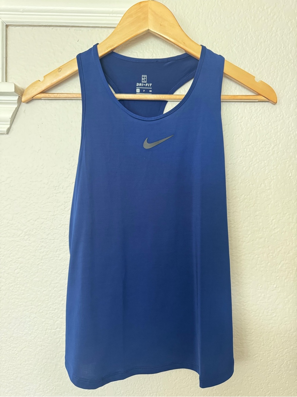 Nike Dri-FIT Women's Blue Athletic Tank
